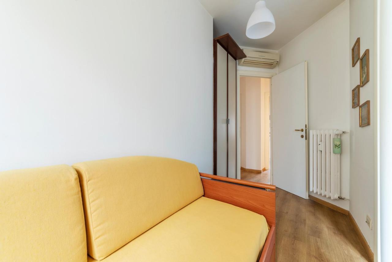 Sunny Apartment Piramide Řím Exteriér fotografie